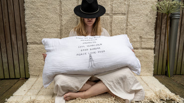 Linnen Pillow + Filling | Born To Be Wild | White