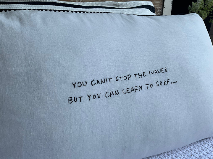 Linnen Pillow + Filling | Can’t Stop The Waves | White