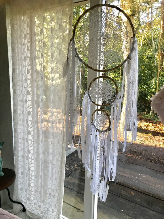 Dreamcatcher Wall Decor - Intricate Boho Design for Stylish Interiors | Mandala Stencil