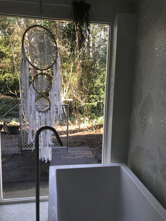 Dreamcatcher Wall Decor - Intricate Boho Design for Stylish Interiors | Mandala Stencil